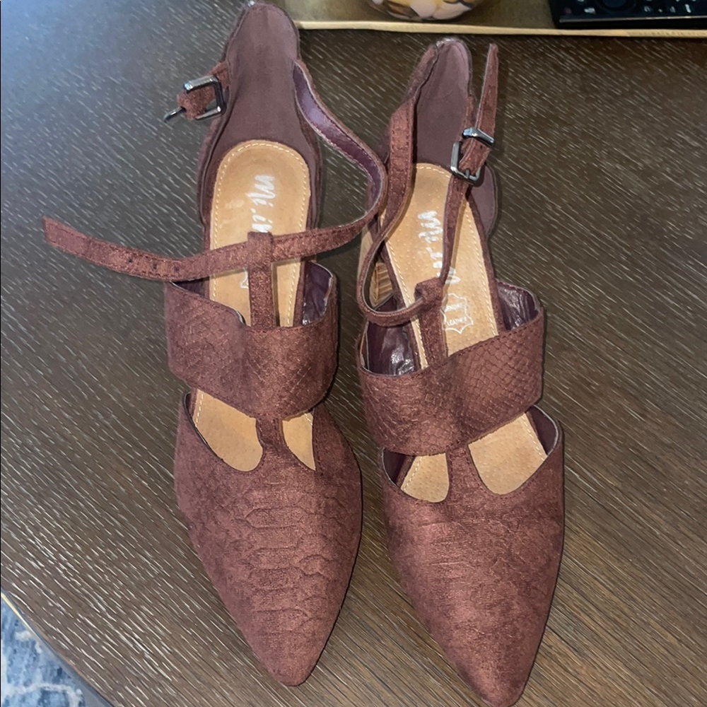 Maroon Snakeskin Pointed Toe Women's Heels